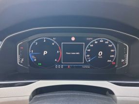 Volkswagen Passat - 2020