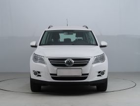 Volkswagen Tiguan - 2011
