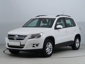 Volkswagen Tiguan - 2011