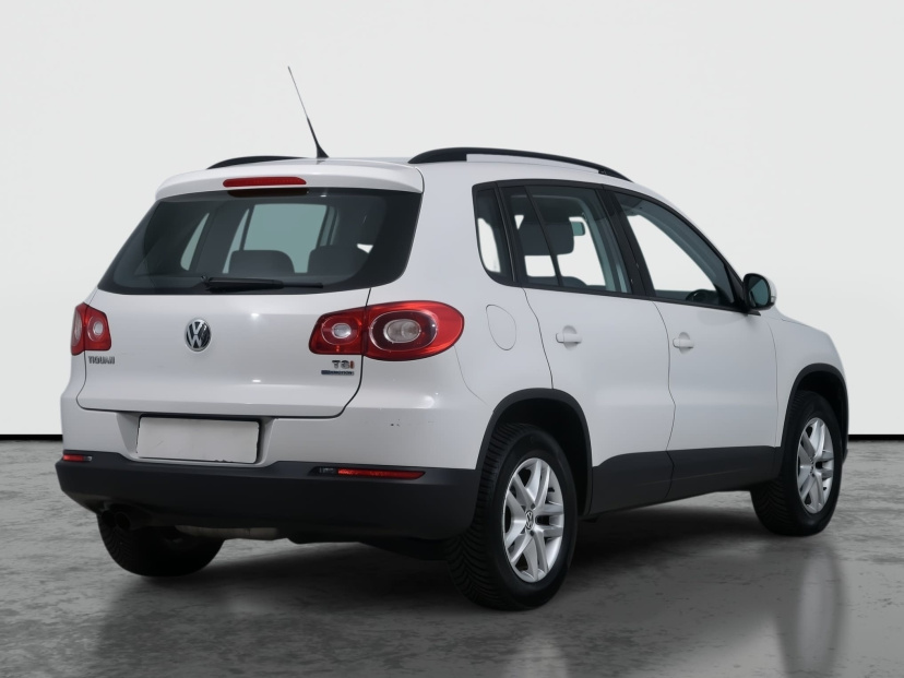 Volkswagen Tiguan, 2011
