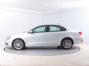 Volkswagen Jetta - 2011