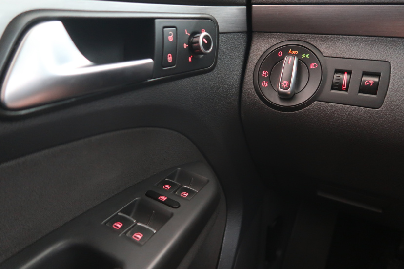 Volkswagen Touran, 2014