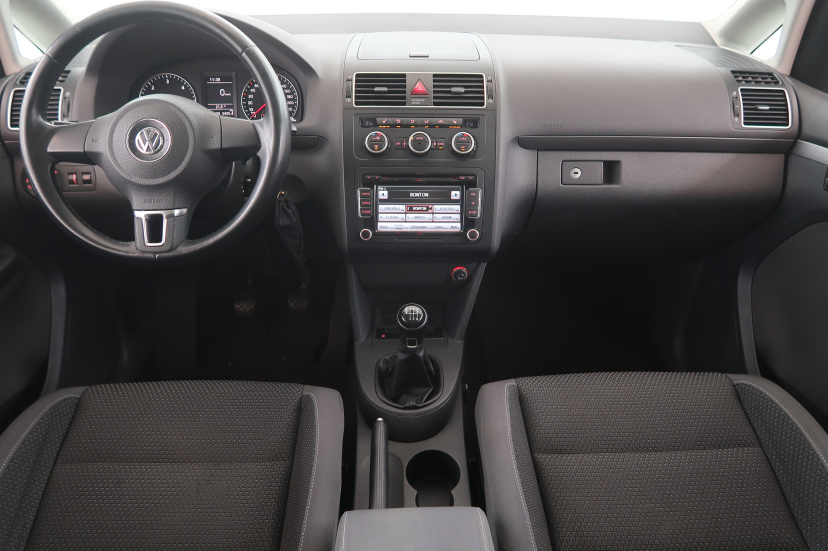 Volkswagen Touran, 2014