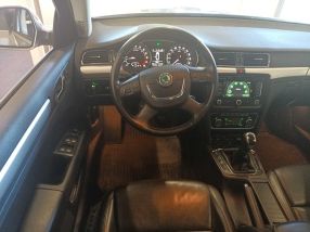 Škoda Superb - 2012