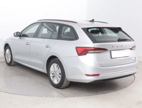 Škoda Octavia - 2023