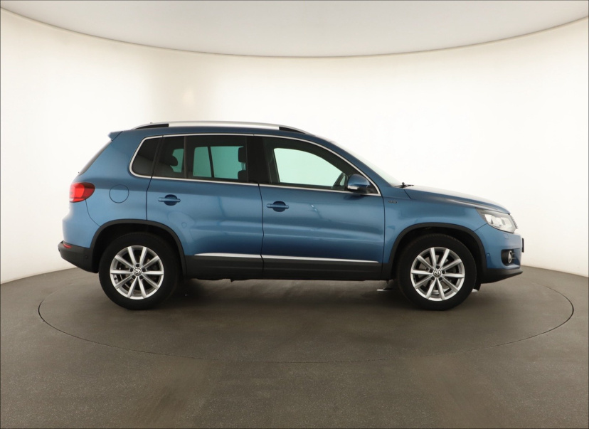 Volkswagen Tiguan, 2016
