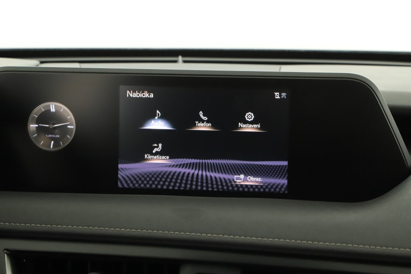 Lexus UX, 2021