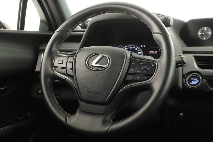 Lexus UX, 2021