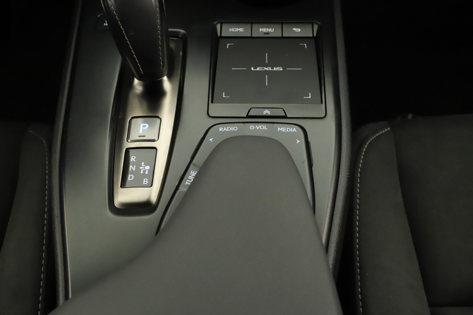 Lexus UX - 2021