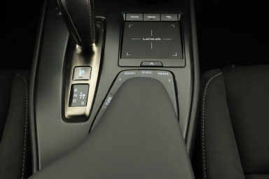 Lexus UX - 2021