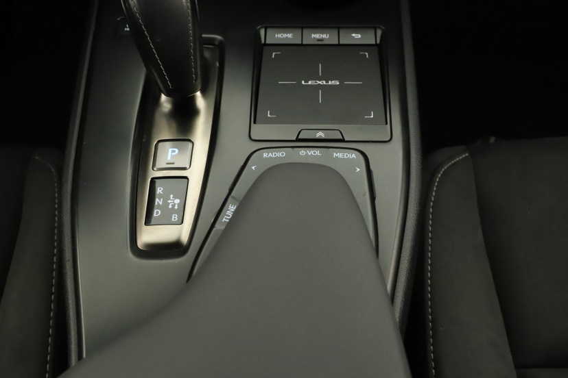 Lexus UX, 2021