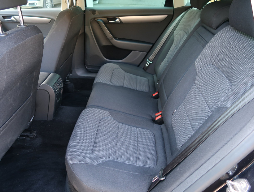 Volkswagen Passat, 2013