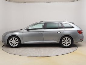 Škoda Superb - 2017