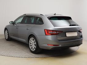 Škoda Superb - 2017
