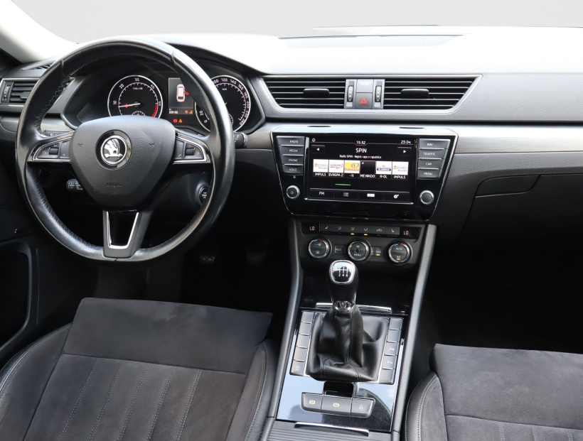 Škoda Superb, 2017