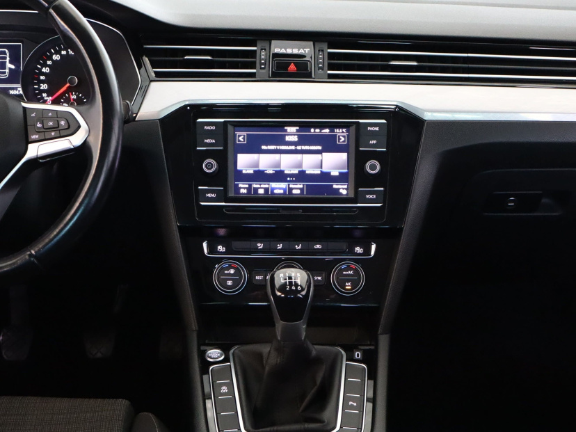 Volkswagen Passat, 2019