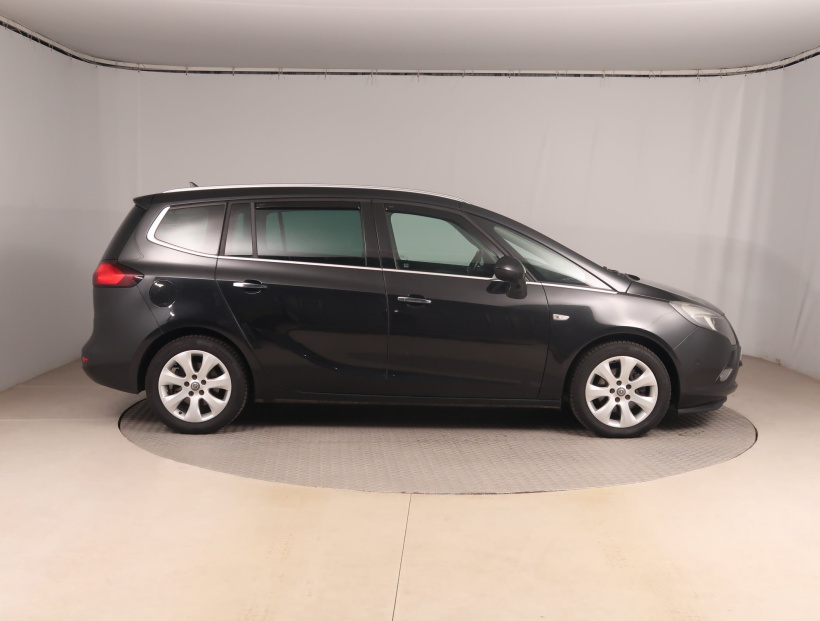 Opel Zafira Tourer, 2013