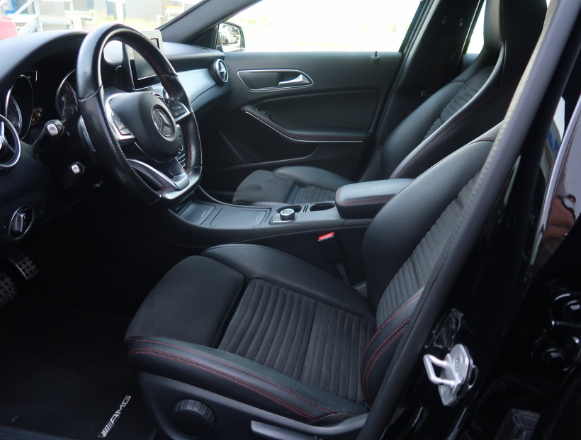 Mercedes-Benz GLA, 2017