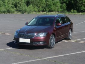 Škoda Superb - 2013
