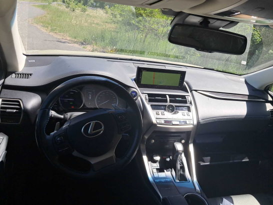 Lexus NX 300h