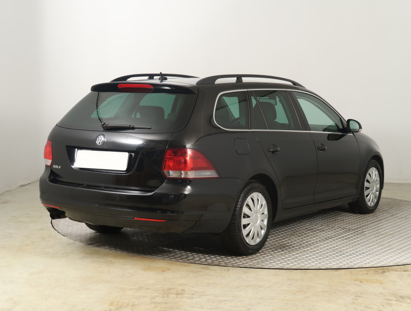 Volkswagen Golf, 2010