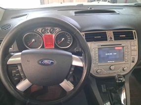 Ford Kuga - 2012