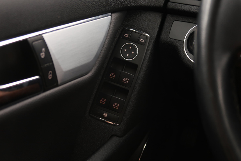 Mercedes-Benz C, 2009