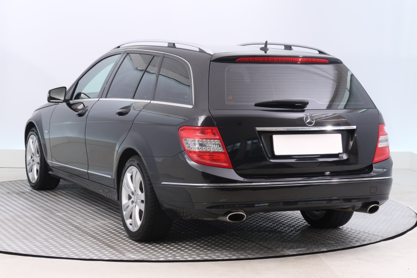 Mercedes-Benz C, 2009