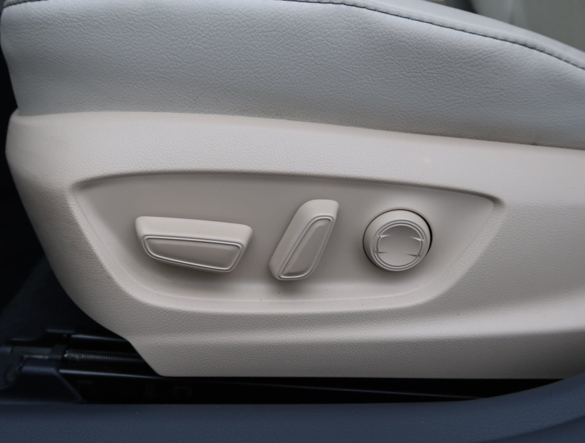 Toyota Camry, 2024
