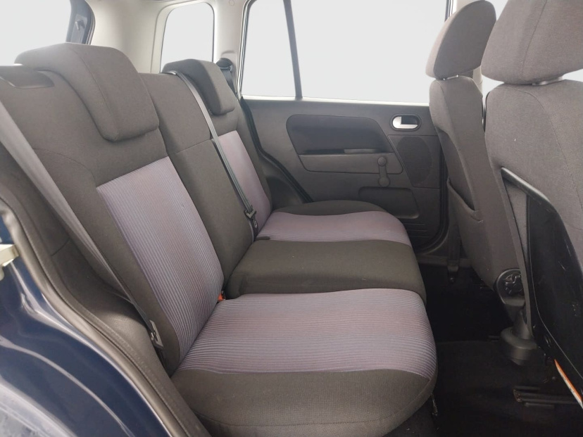 Ford Fusion, 2010