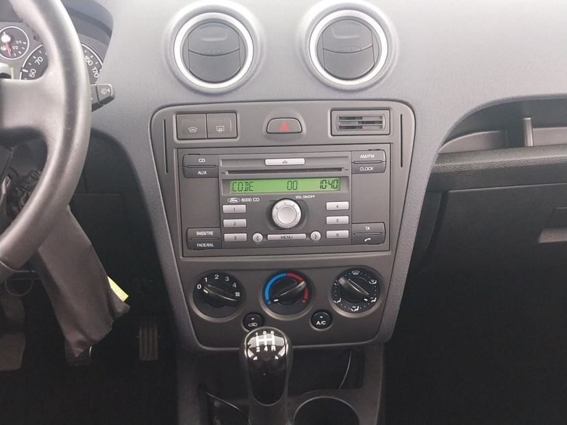 Ford Fusion, 2010