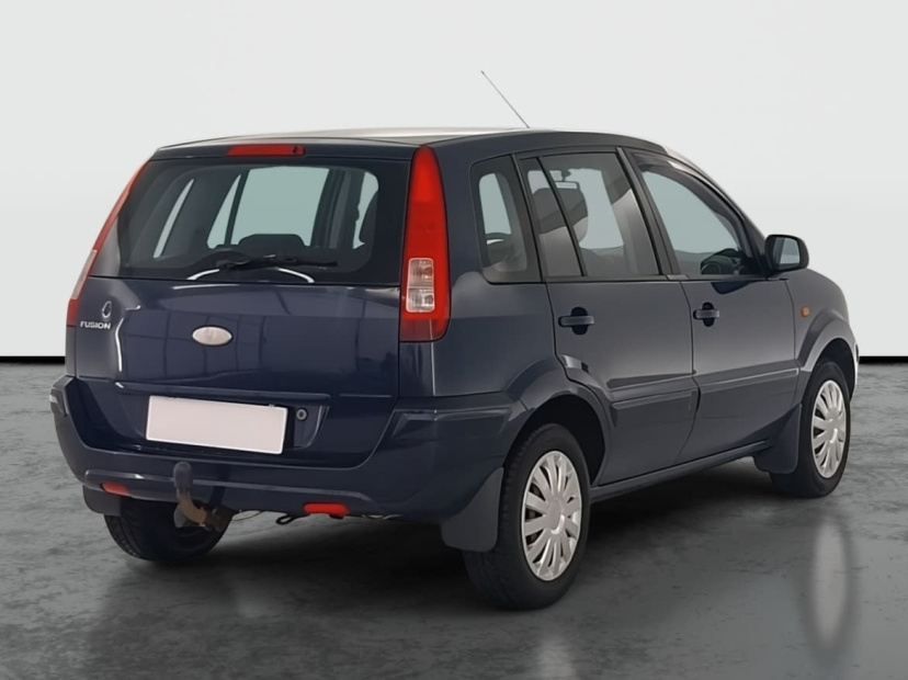 Ford Fusion, 2010