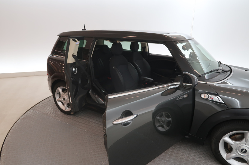 MINI Clubman, 2013