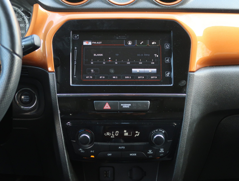 Suzuki Vitara, 2015