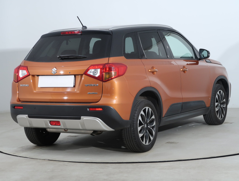 Suzuki Vitara, 2015