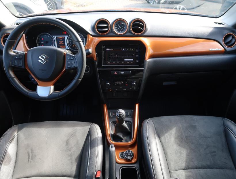 Suzuki Vitara, 2015