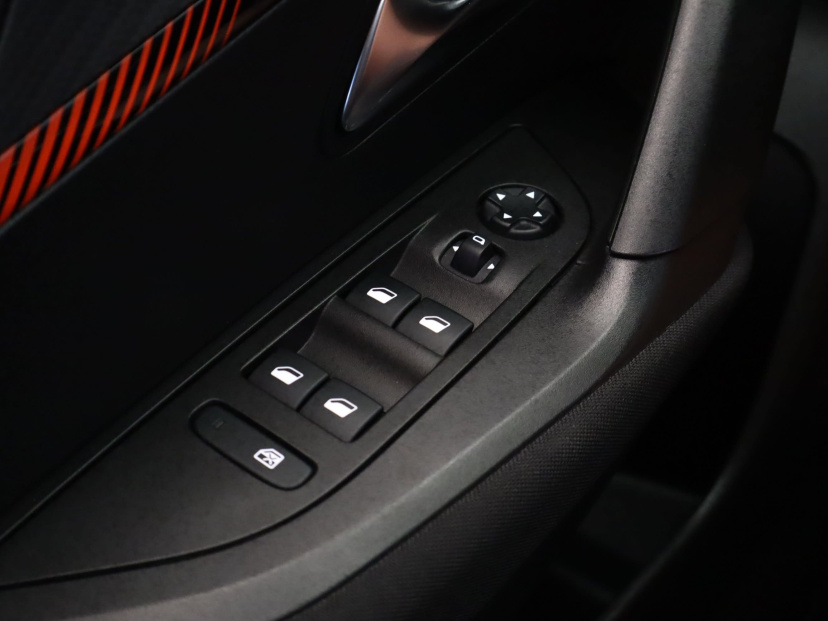Peugeot 2008, 2021