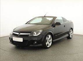 Opel Astra - 2010