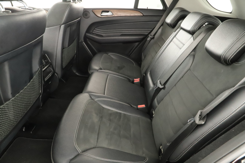 Mercedes-Benz ML, 2012