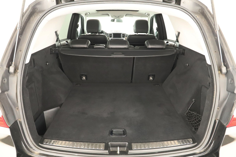 Mercedes-Benz ML, 2012