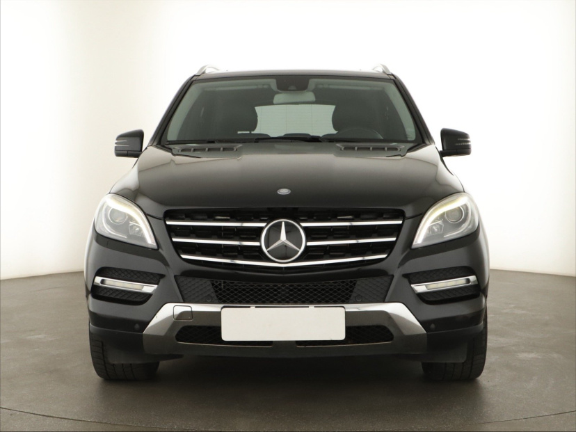 Mercedes-Benz ML, 2012
