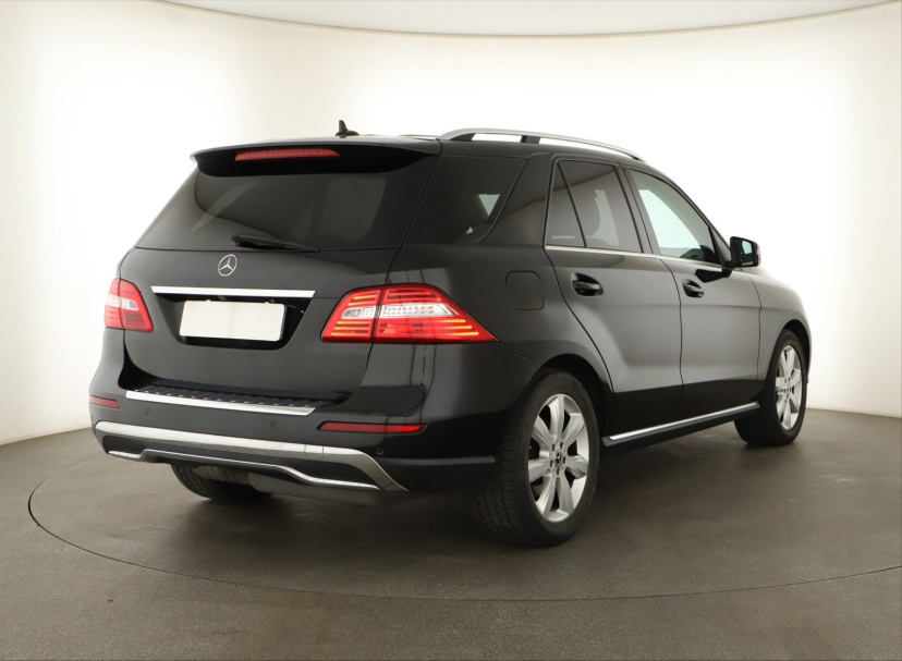Mercedes-Benz ML, 2012