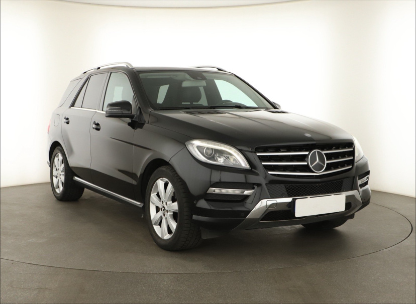 Mercedes-Benz ML, 2012