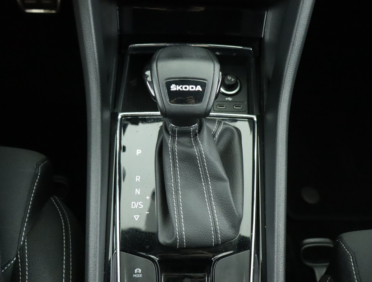 Škoda Karoq - 2023