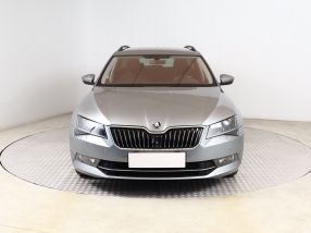 Škoda Superb - 2016