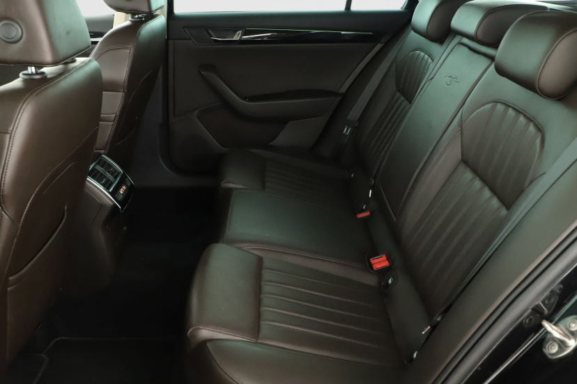 Škoda Superb, 2015