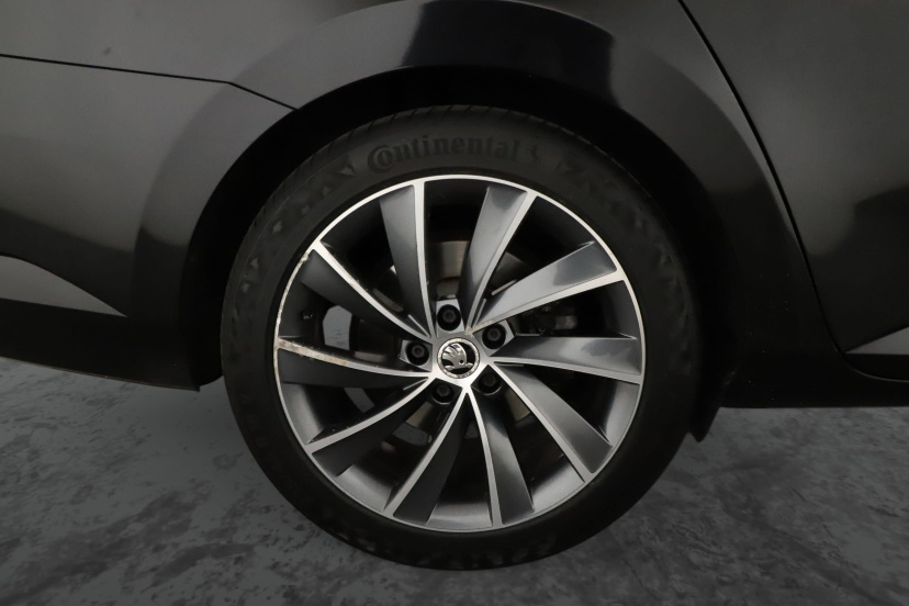Škoda Superb, 2015