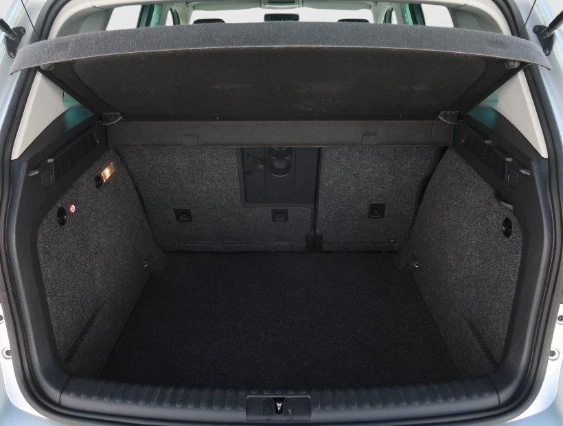 Volkswagen Tiguan, 2010