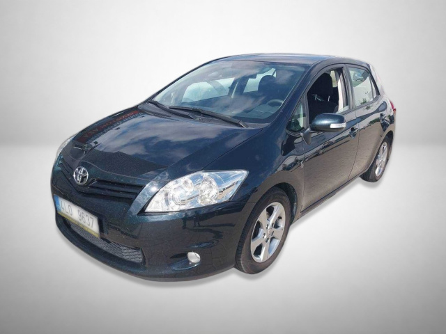 Toyota Auris 2011