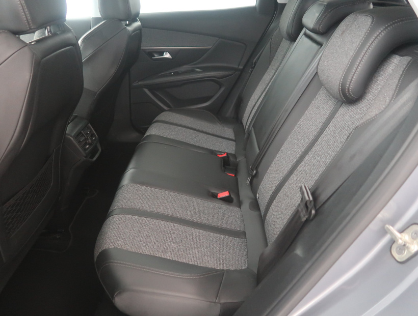 Peugeot 3008, 2018